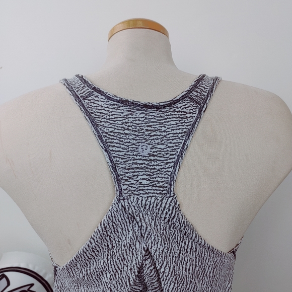 LULULEMON | Marbled Gray & White Tank Top - Picture 4 of 7